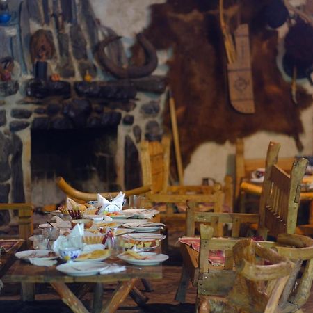 Korsha Guesthouse Roshka Екстериор снимка