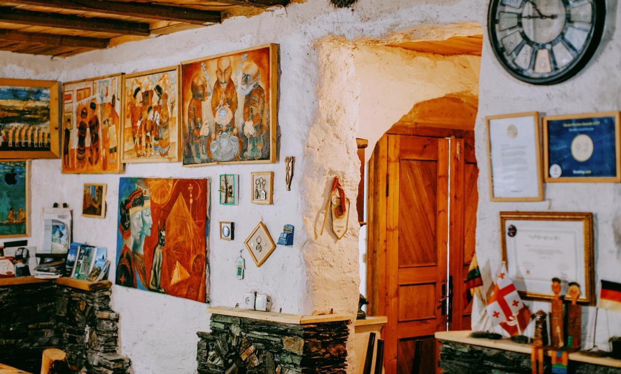 Korsha Guesthouse Roshka Екстериор снимка