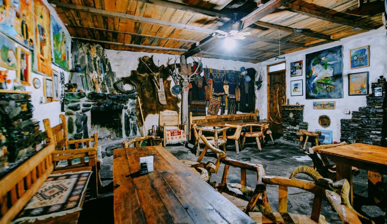 Korsha Guesthouse Roshka Екстериор снимка