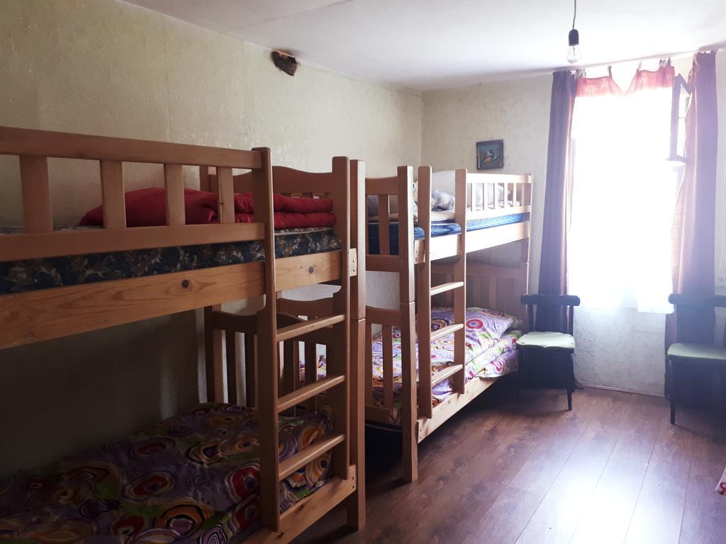 Korsha Guesthouse Roshka Екстериор снимка